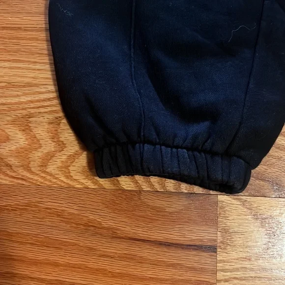 Nike essentials sweatpants - Picture 4 of 7